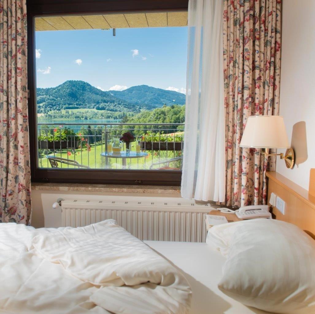 Hotel Seehof Sankt Georgen am Langsee Exterior photo